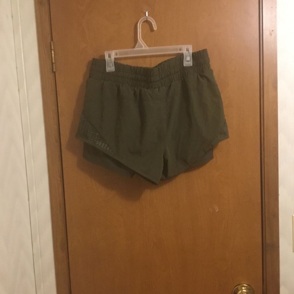 Avia Olive Green Women's Athletic Shorts S - Picture 2 of 5
